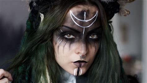 dark witch makeup